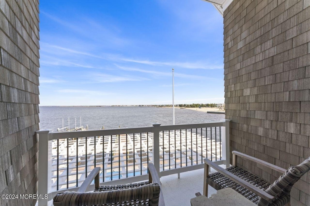 1 Pershing Boulevard - Photo 39