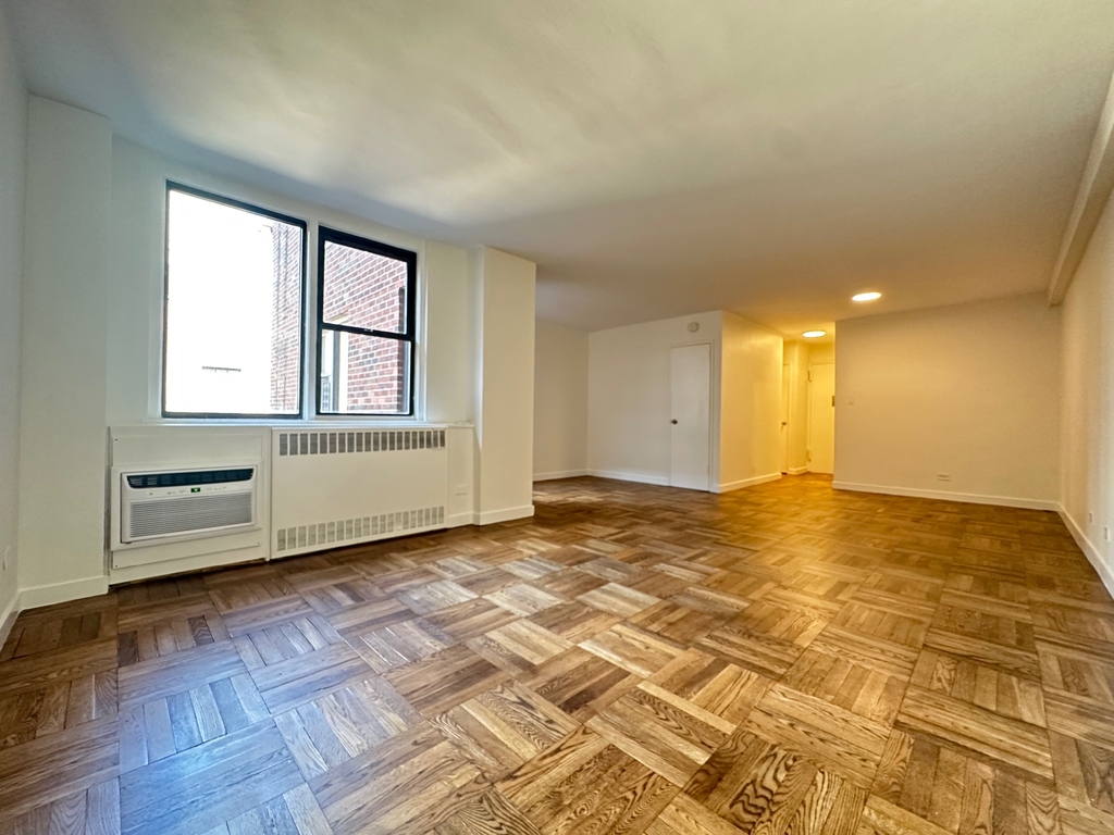 435 East 79th Street - Photo 1