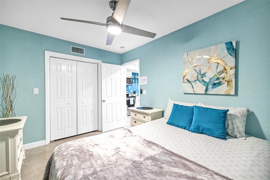 1715 Ne 11th Street - Photo 19