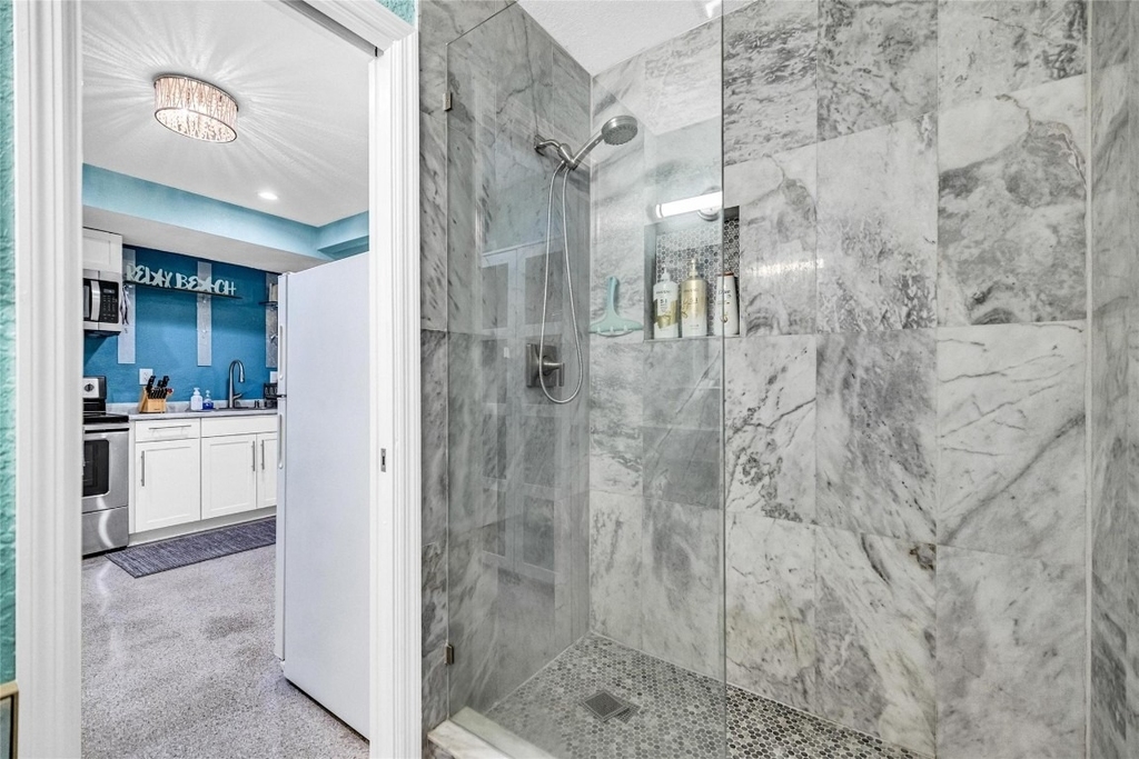 1715 Ne 11th Street - Photo 21