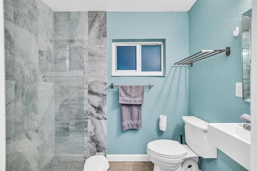 1715 Ne 11th Street - Photo 22