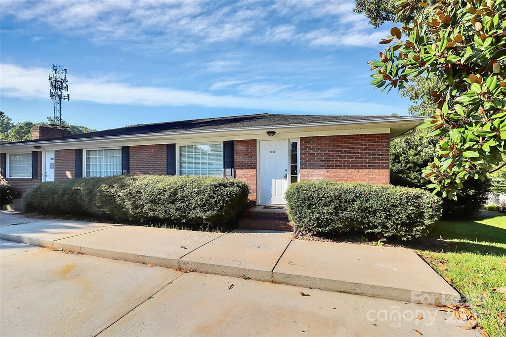 1005 Rainbow Drive - Photo 4