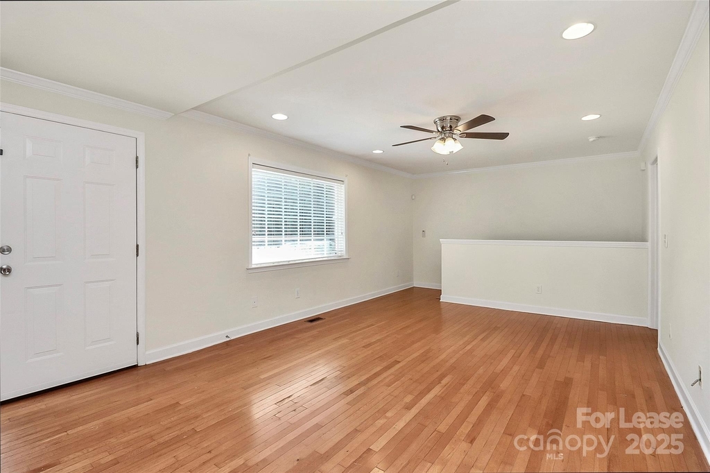 1005 Rainbow Drive - Photo 8