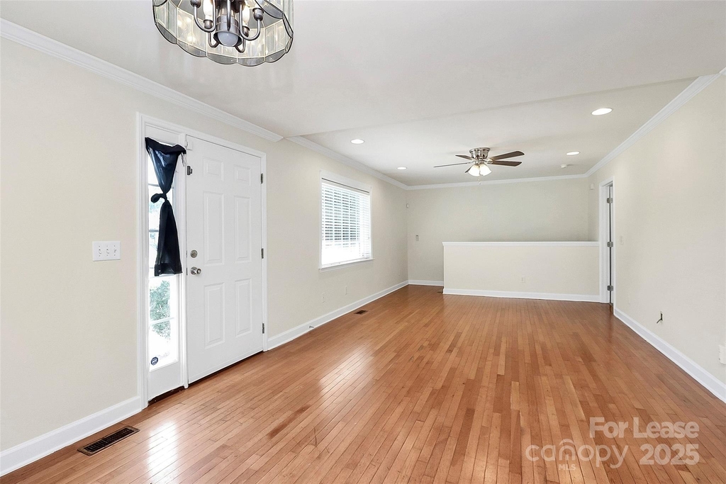 1005 Rainbow Drive - Photo 5