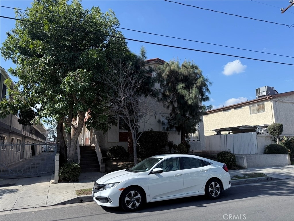 1519 Prospect Avenue - Photo 1