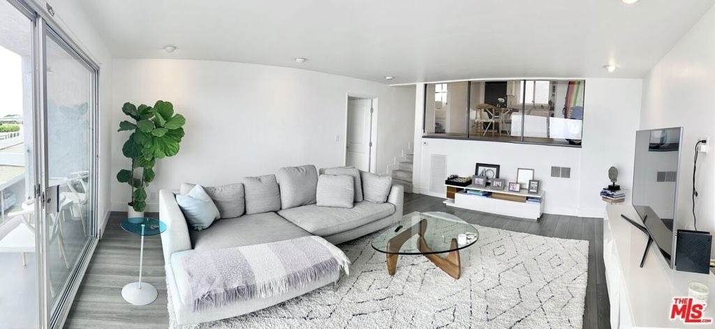 18203 Coastline Drive - Photo 1