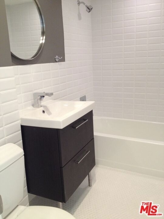18203 Coastline Drive - Photo 21