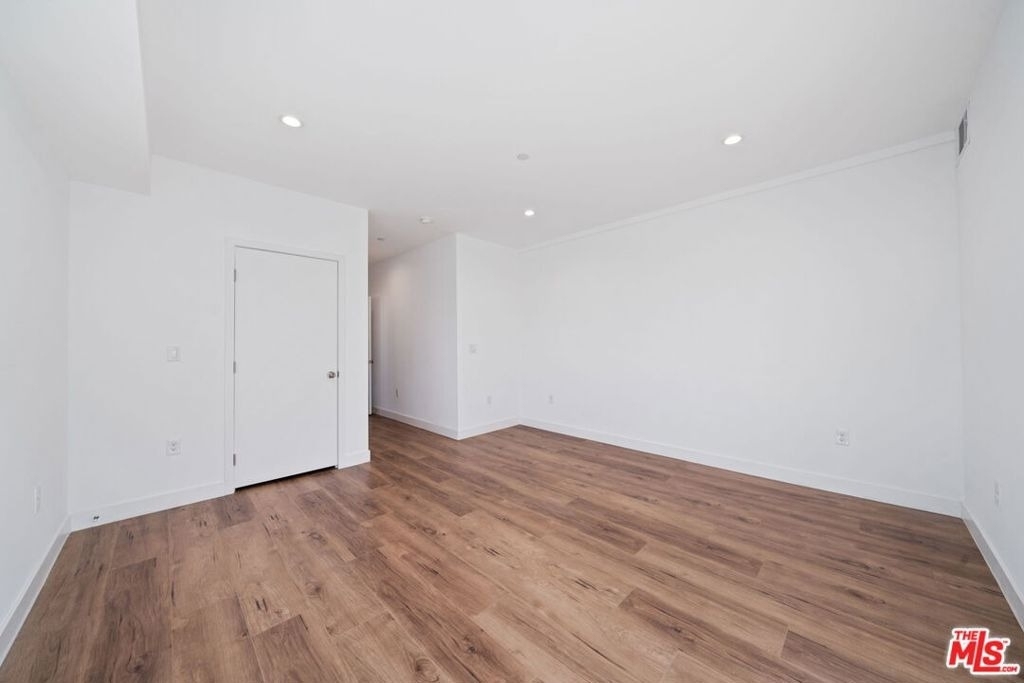6338 Beck - Photo 7