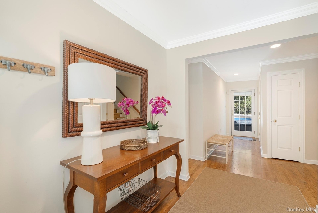 44 Midhampton Avenue - Photo 5