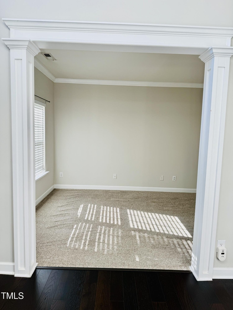 2902 Framer Lane - Photo 7