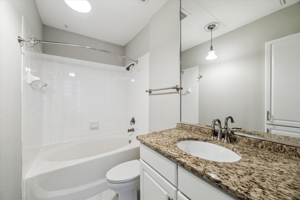 5353 Memorial Drive - Photo 7