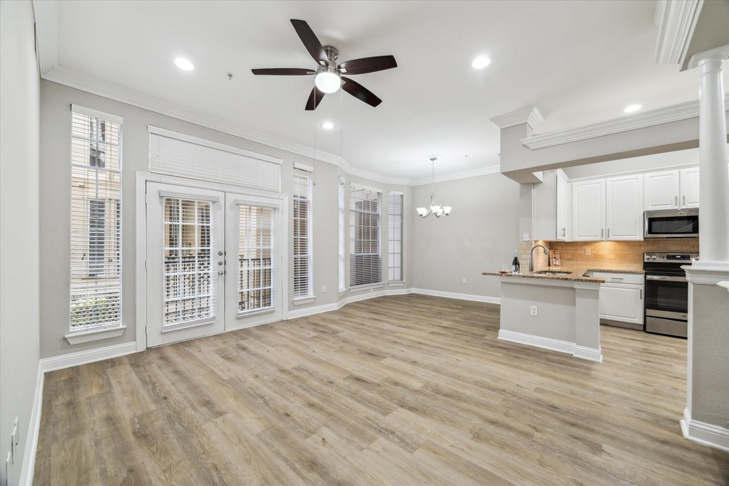 5353 Memorial Drive - Photo 0