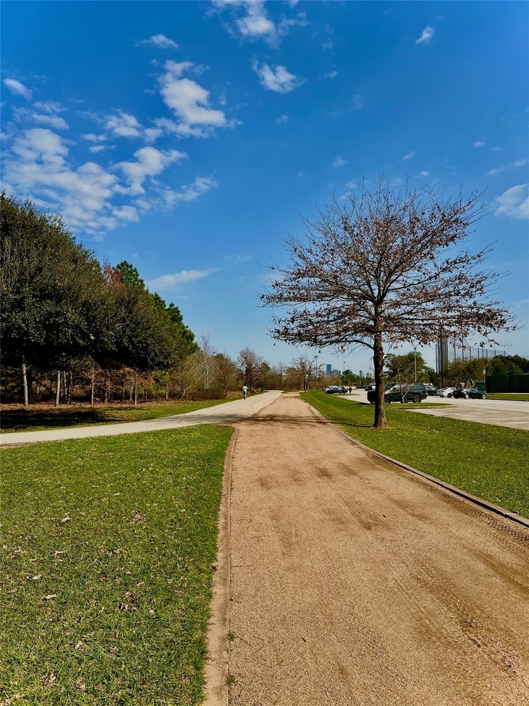 5353 Memorial Drive - Photo 17