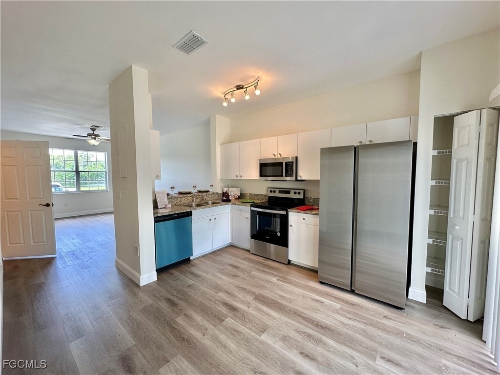 3627 Pine Oak Circle - Photo 17
