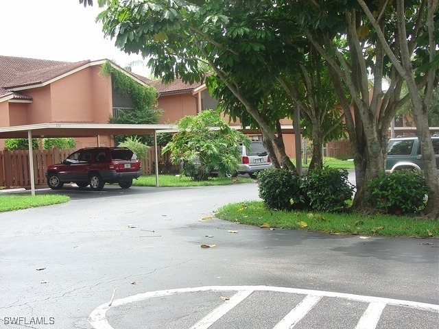 110 Cypress Way E - Photo 0