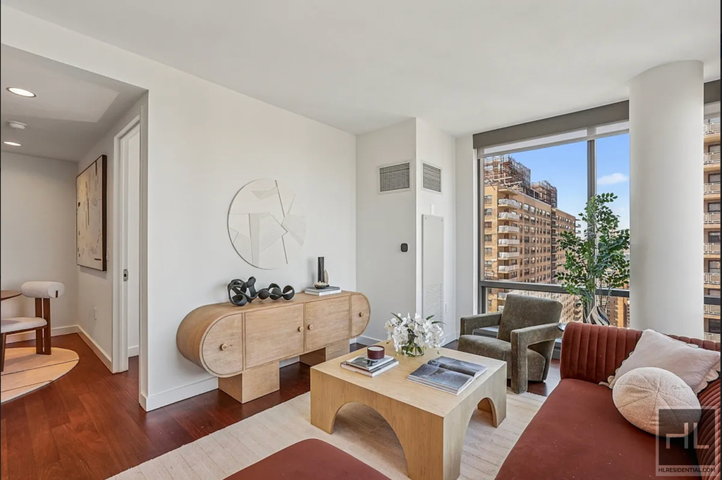 West 67th Street - Photo 1