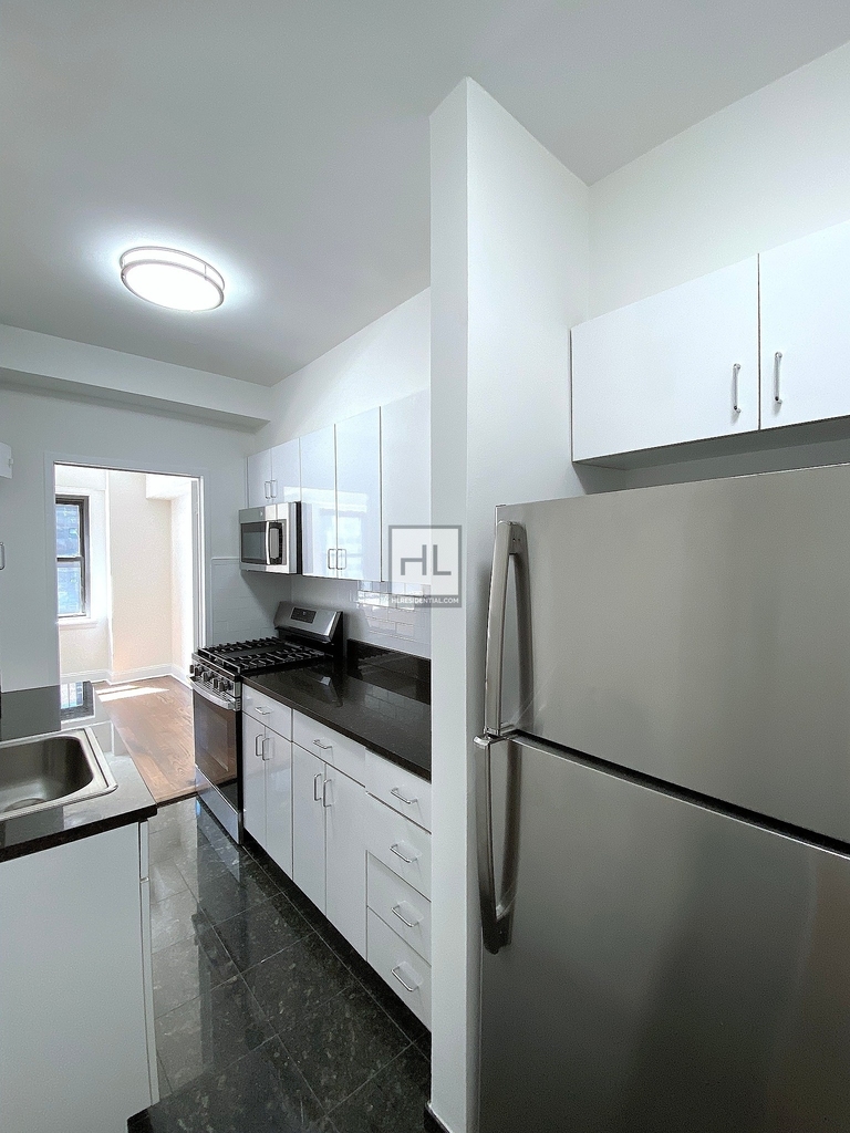East 57th Street - Photo 1