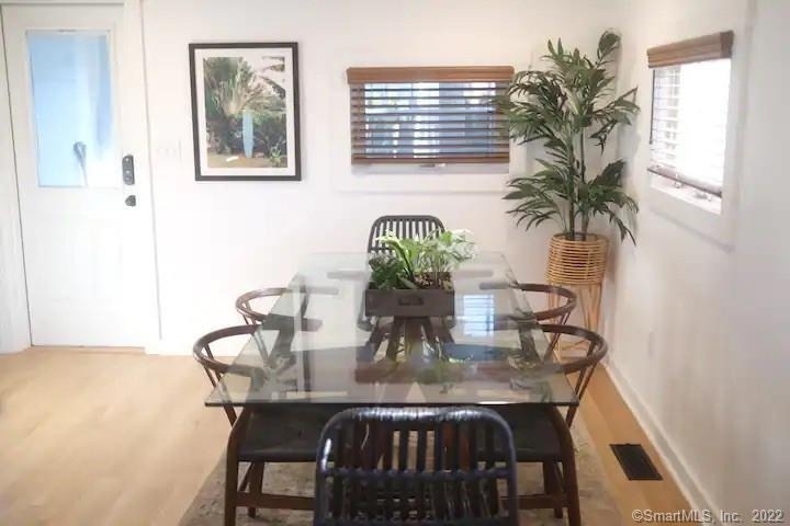8 Clinton Avenue - Photo 5