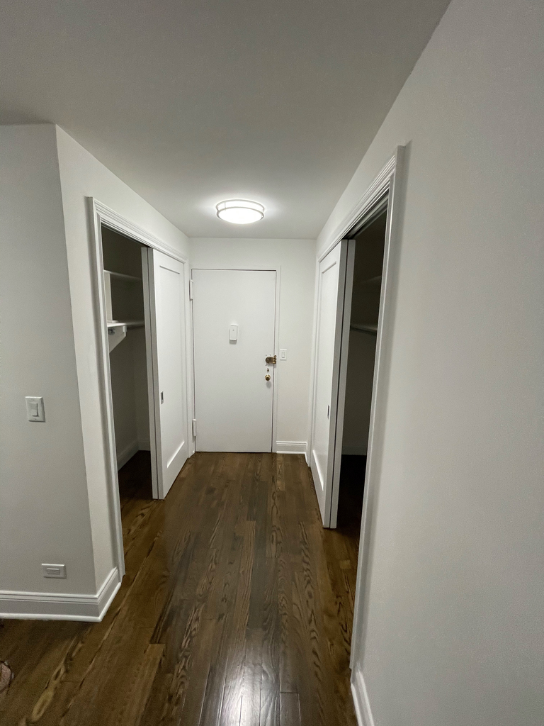 219 East 69th Street - Photo 12