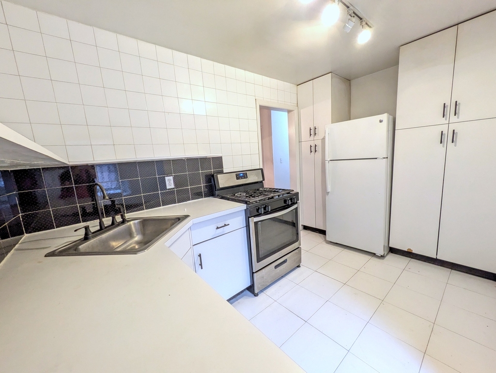 75-2 Austin Street - Photo 1