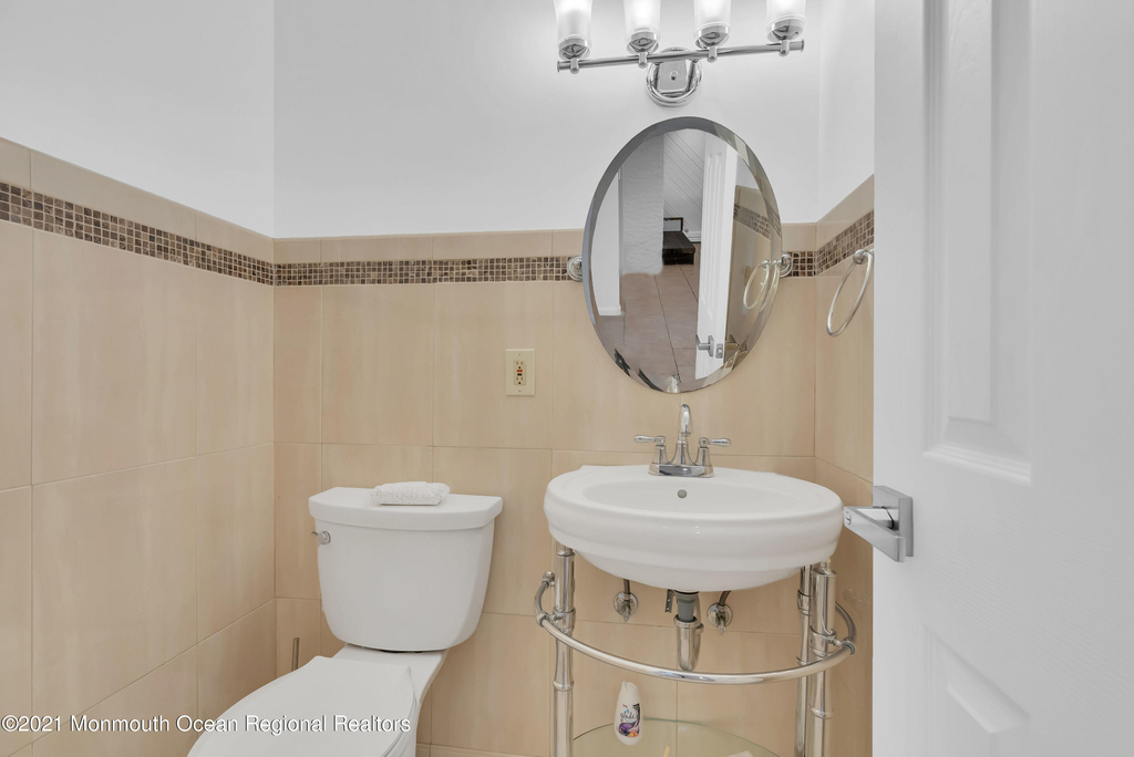 45 Roslyn Court - Photo 13
