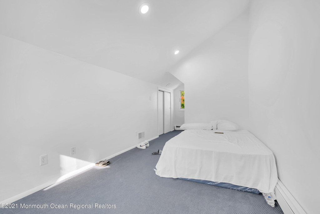 45 Roslyn Court - Photo 11