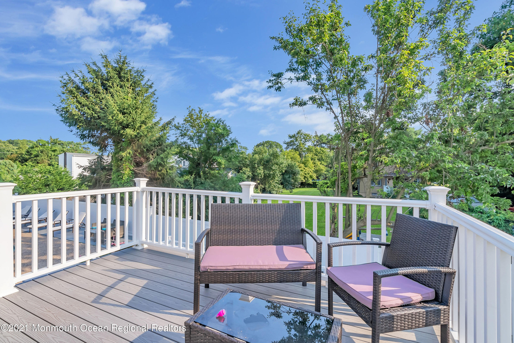 45 Roslyn Court - Photo 31