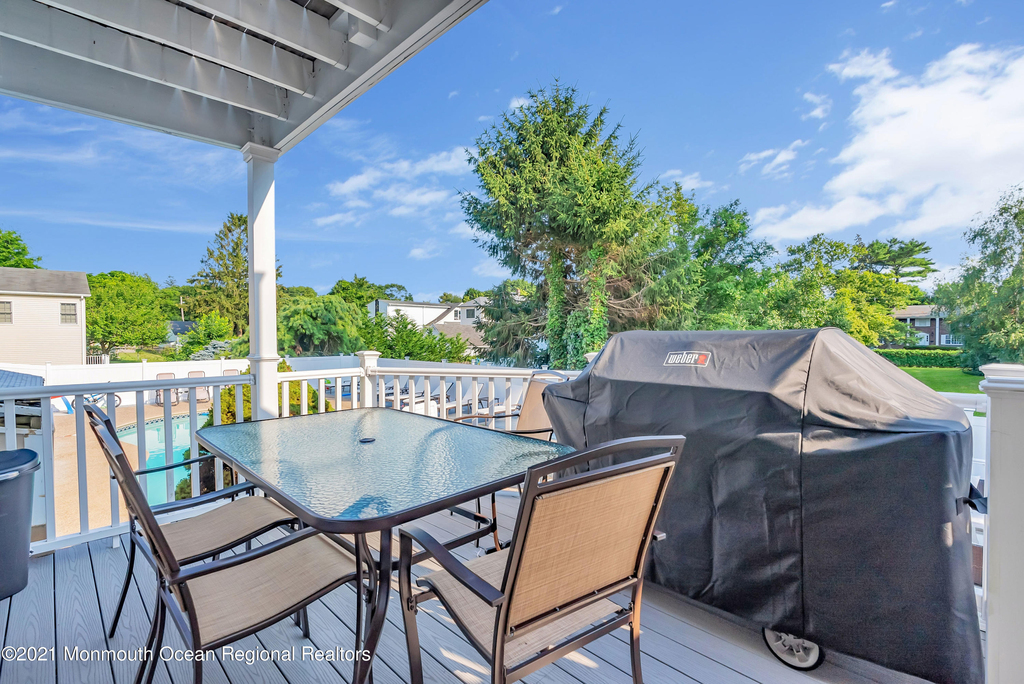 45 Roslyn Court - Photo 30