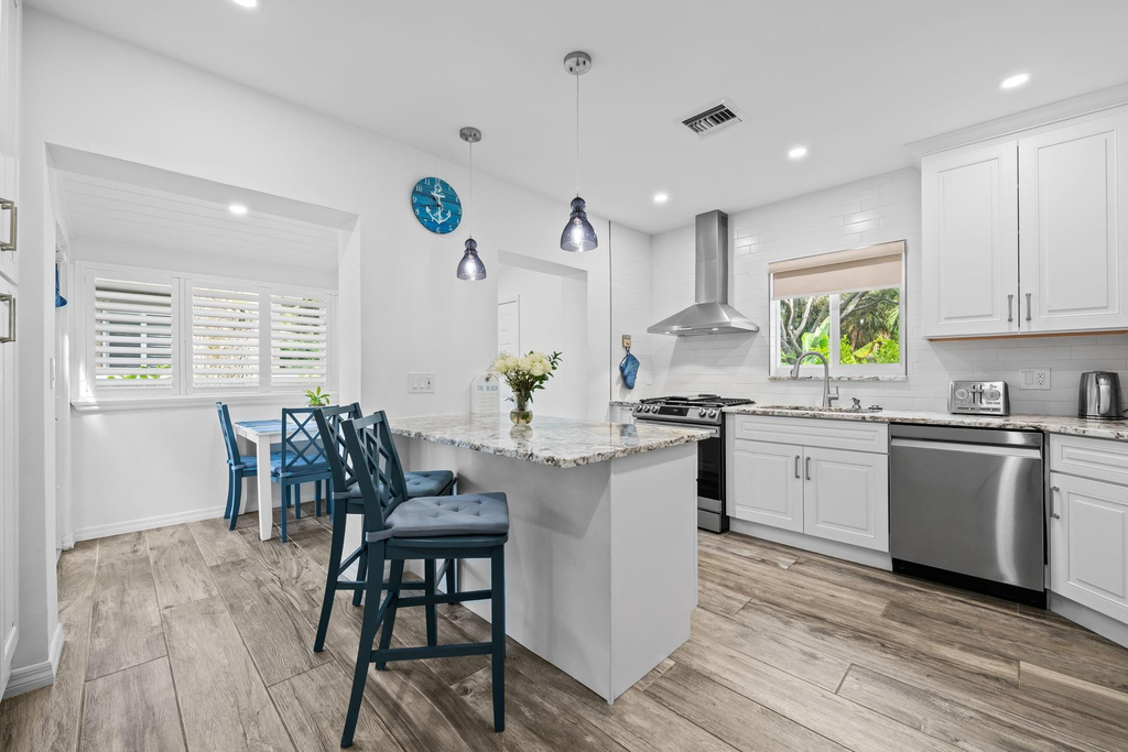 1300 Sw 17th Street - Photo 5