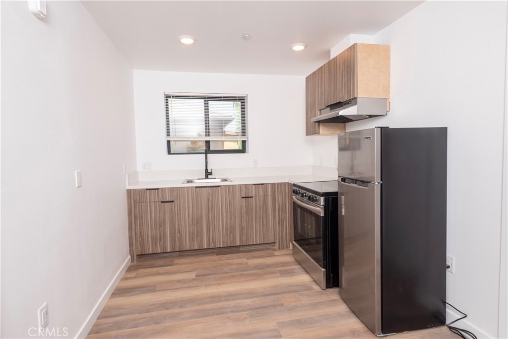 2341 Sheridan Street - Photo 5