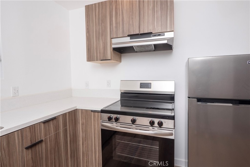 2341 Sheridan Street - Photo 7