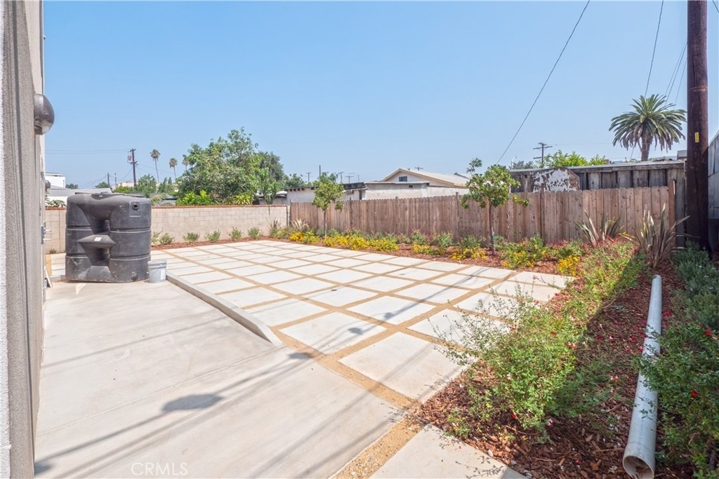 2341 Sheridan Street - Photo 17