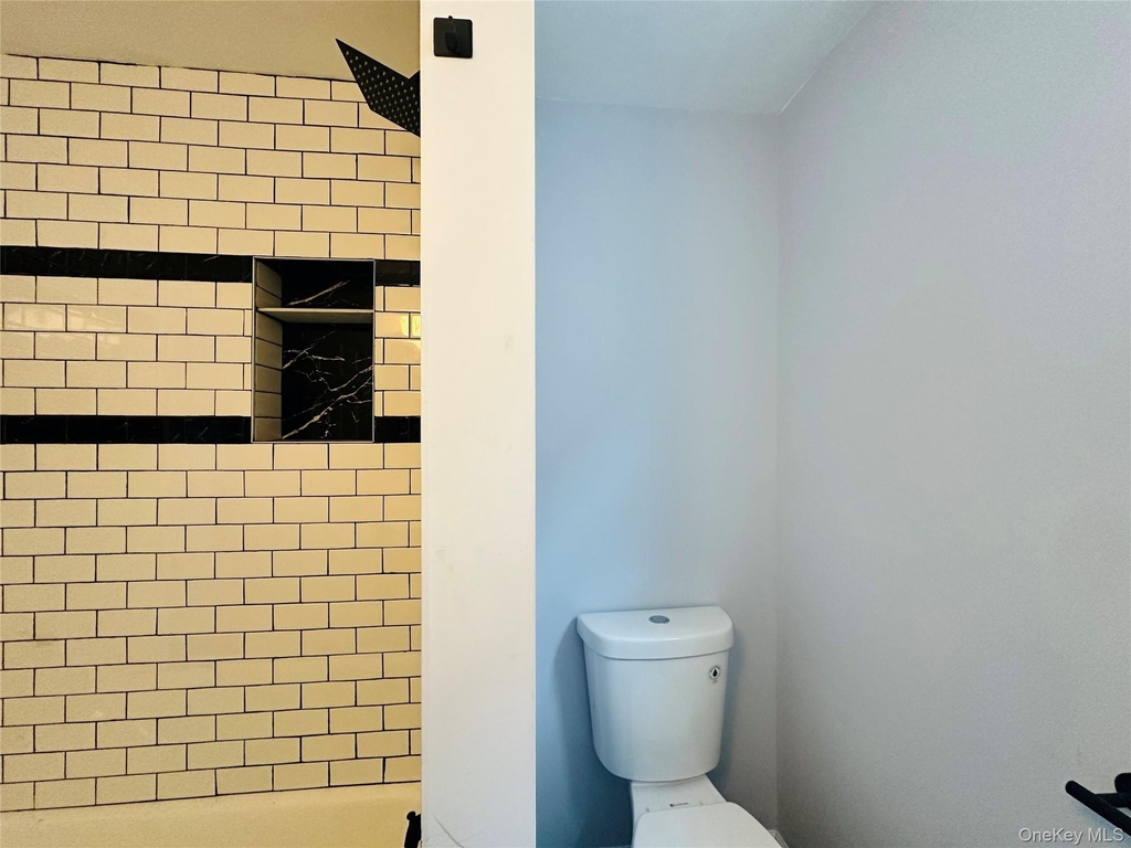 8 Morgan Avenue - Photo 15