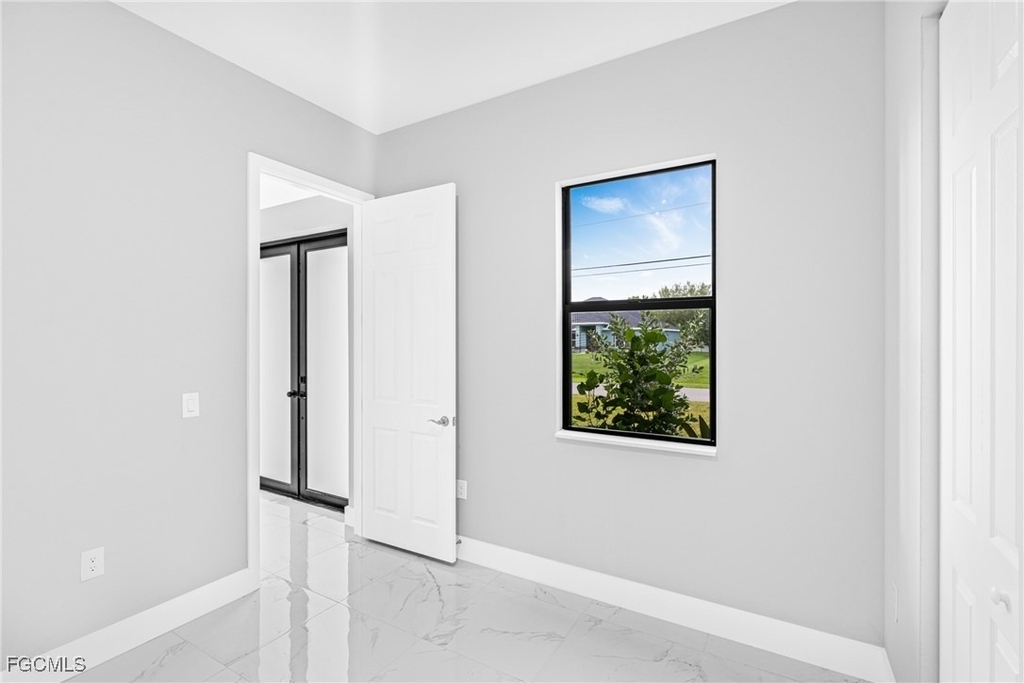 2511 Nw 25th Street - Photo 8