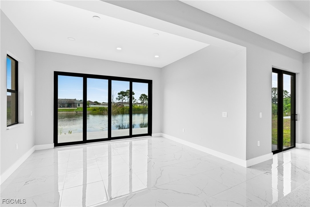 2511 Nw 25th Street - Photo 6