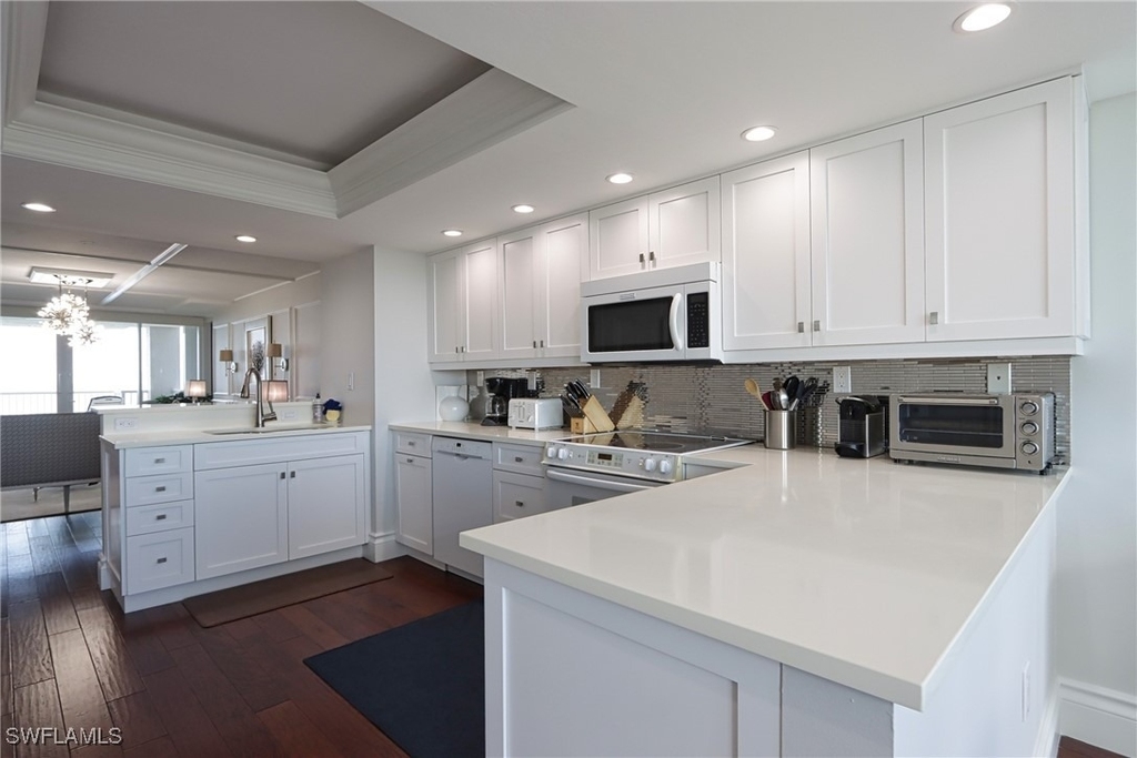 6849 Grenadier Boulevard - Photo 2