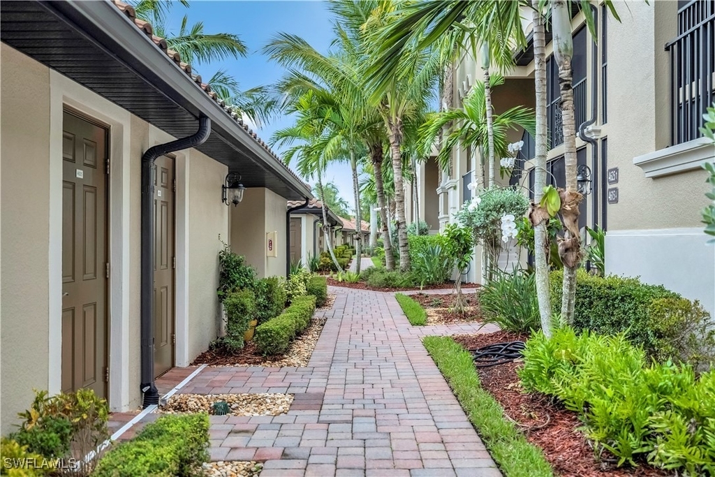 28042 Bridgetown Court - Photo 8