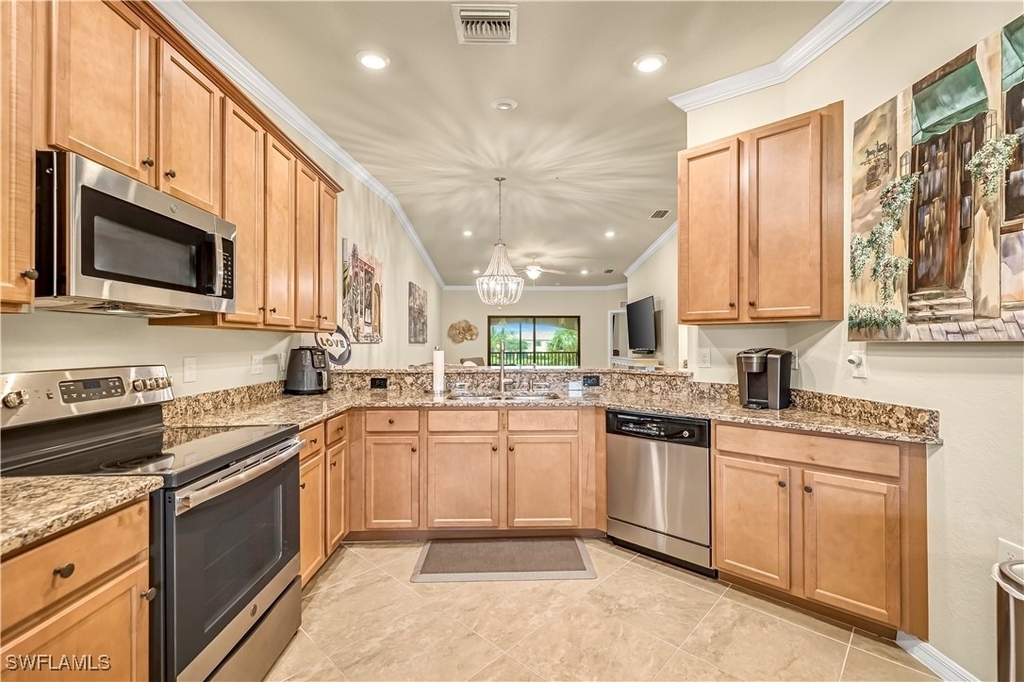 28042 Bridgetown Court - Photo 2