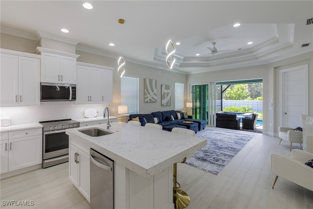 8909 Yucatan Court - Photo 2