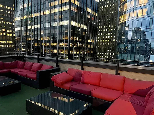 222 East 39th Street - Photo 2