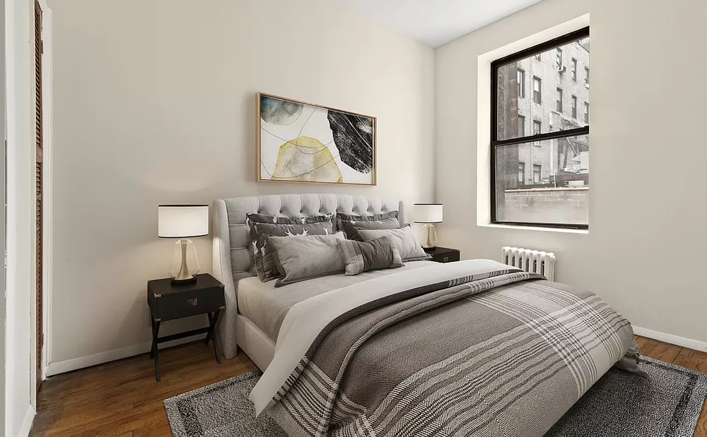 241 East 38th Street - Photo 3