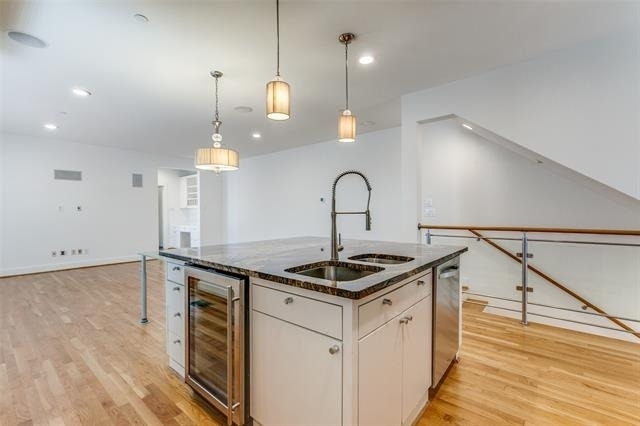 3428 Rosedale Avenue - Photo 3