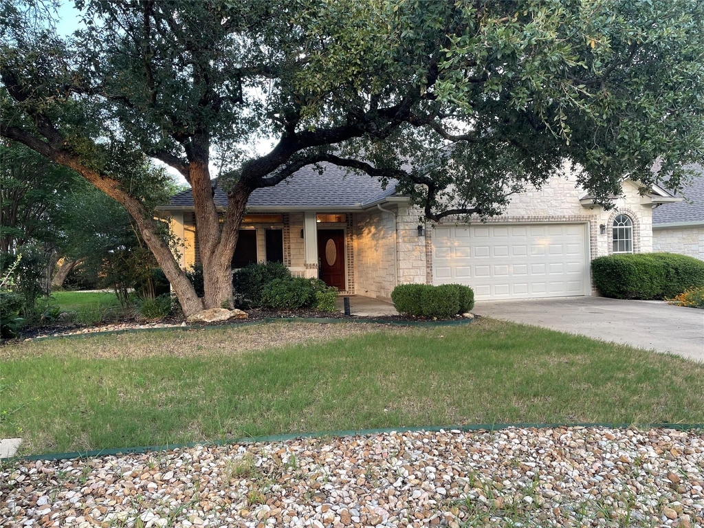 120 W Brazos Dr - Photo 0