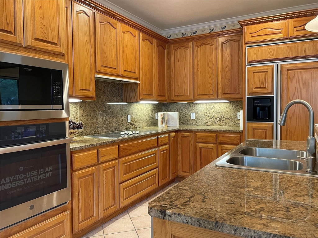 120 W Brazos Dr - Photo 12