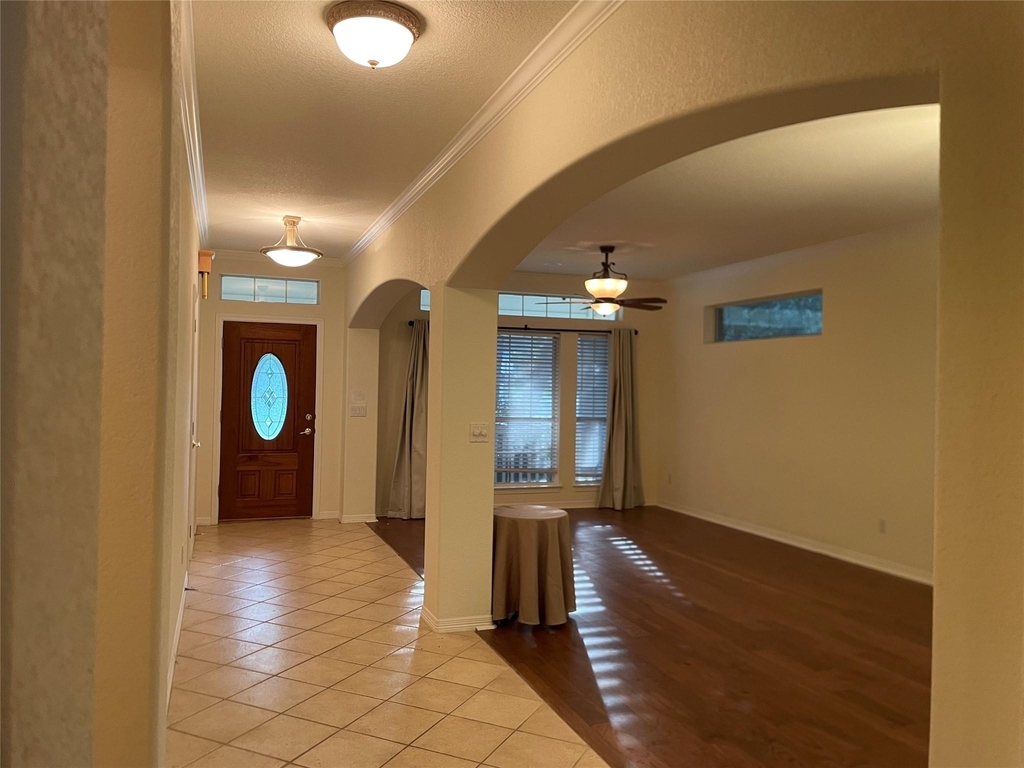 120 W Brazos Dr - Photo 4