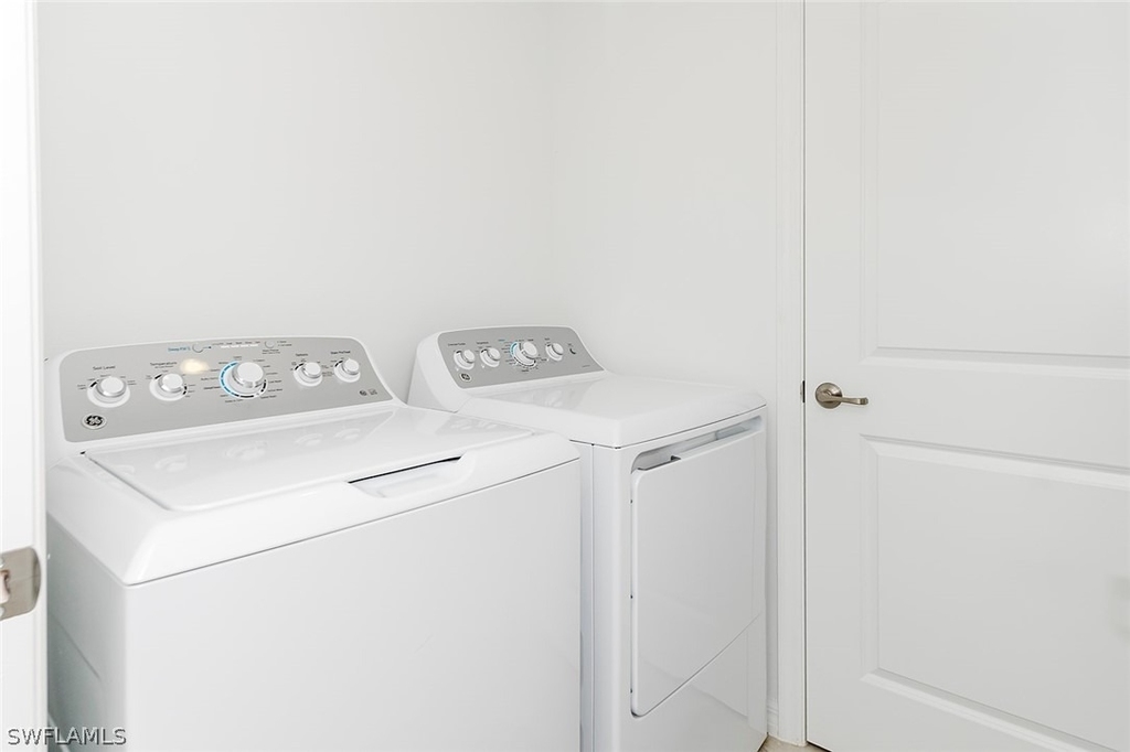 5661 Melbourne Court - Photo 18