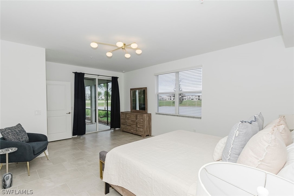 5661 Melbourne Court - Photo 9