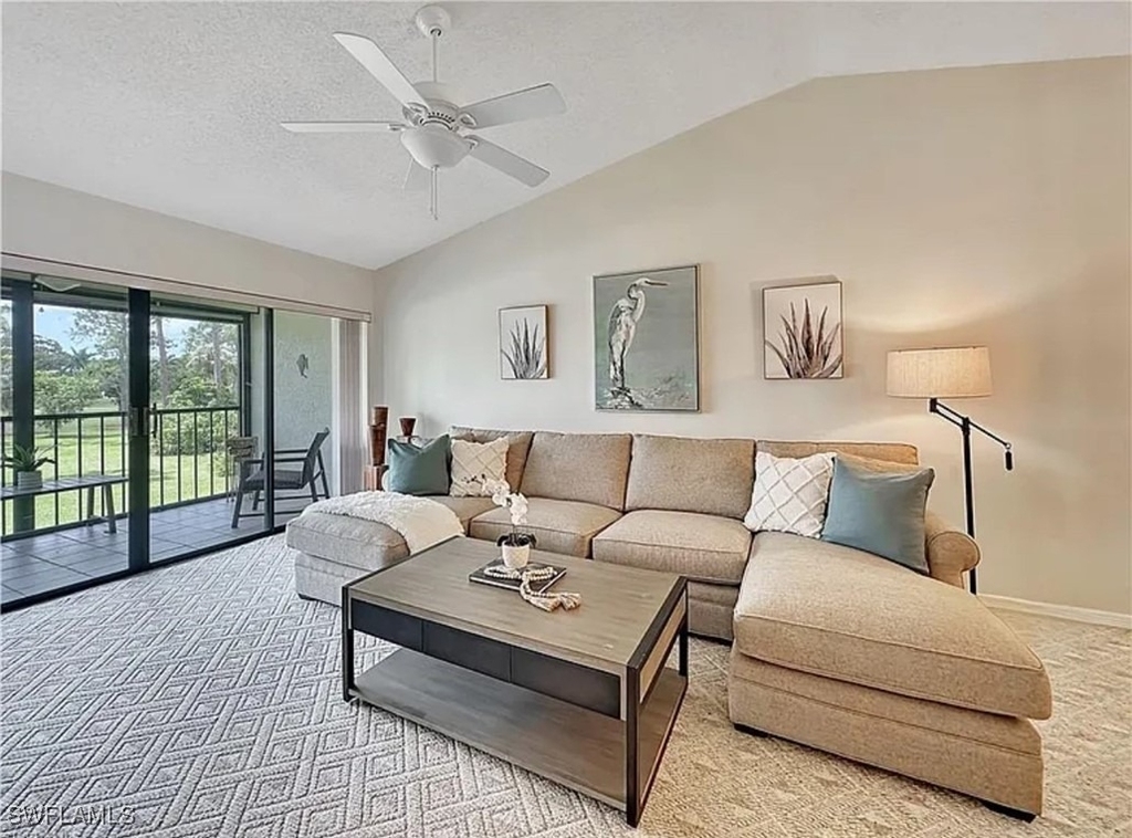 905 Augusta Boulevard - Photo 5