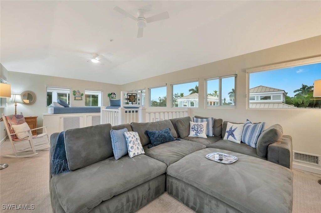 180 6th Avenue S - Photo 32