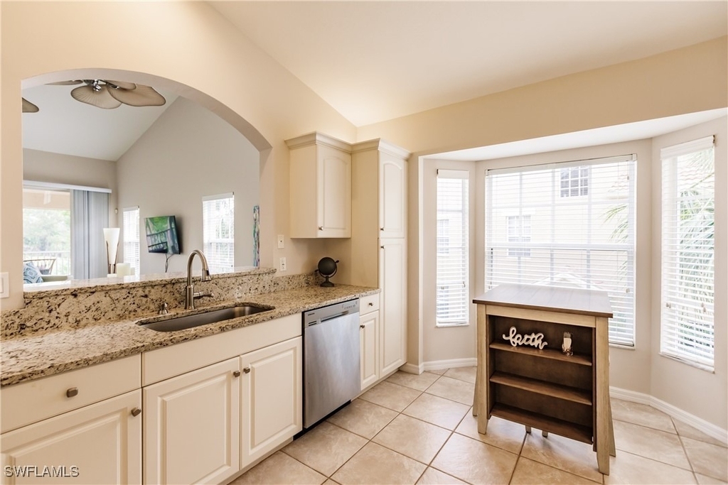 20101 Seagrove Street - Photo 13